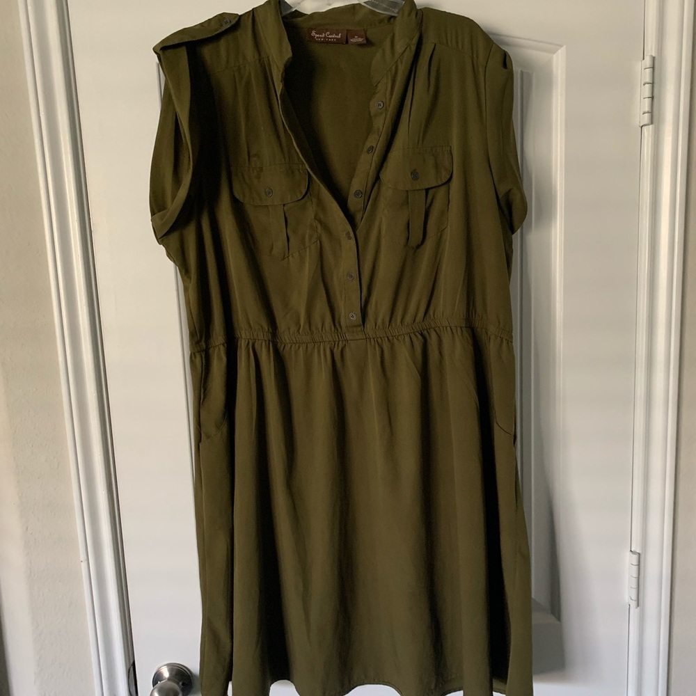 Military style dress WITH POCKETS!